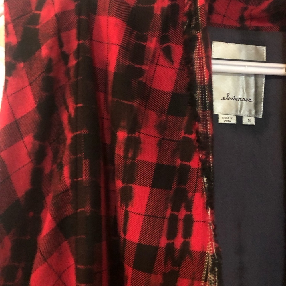 ANTHROPOLOGIE Elevenses Roxanne Vest in Red Plaid Waterfall Size M - Picture 10 of 10